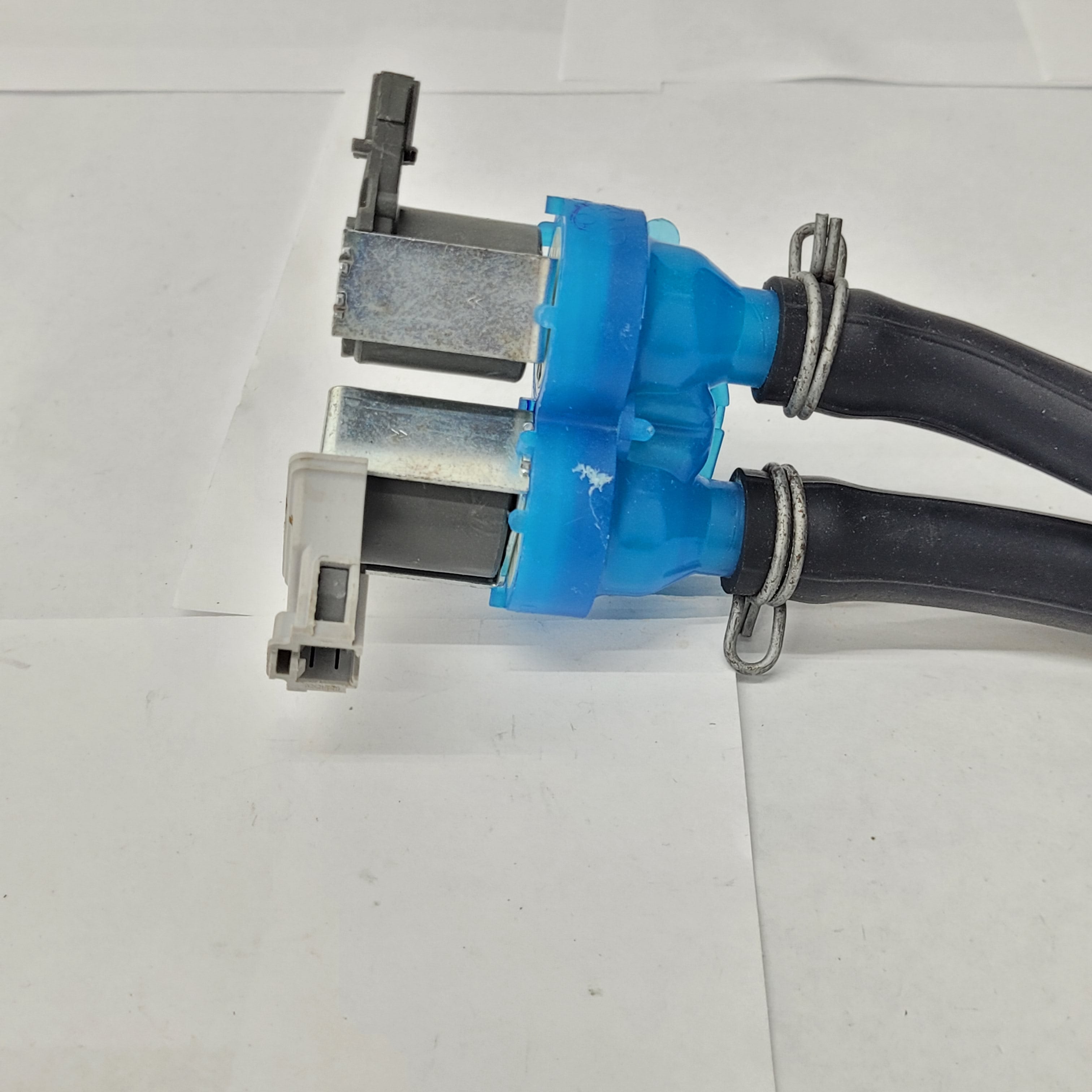 Whirlpool Washing Machine Water Inlet Valve For The Cold Water W10212596 Whirlpool Washing Machine Water Inlet Valve For The Cold Water W10212596